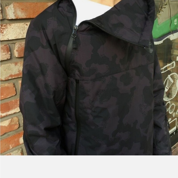 Timberland Men Puffer Jacket Insulated Pullover Camo LOGO
Size XL - NWOT - Picture 4 of 13